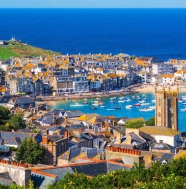 What are the best art attractions in Cornwall?