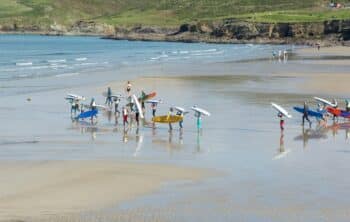 Which beaches in Cornwall have Blue Flag status?