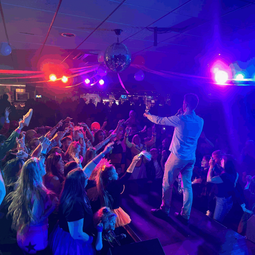 Tencreek, Cornwall - Live entertainment